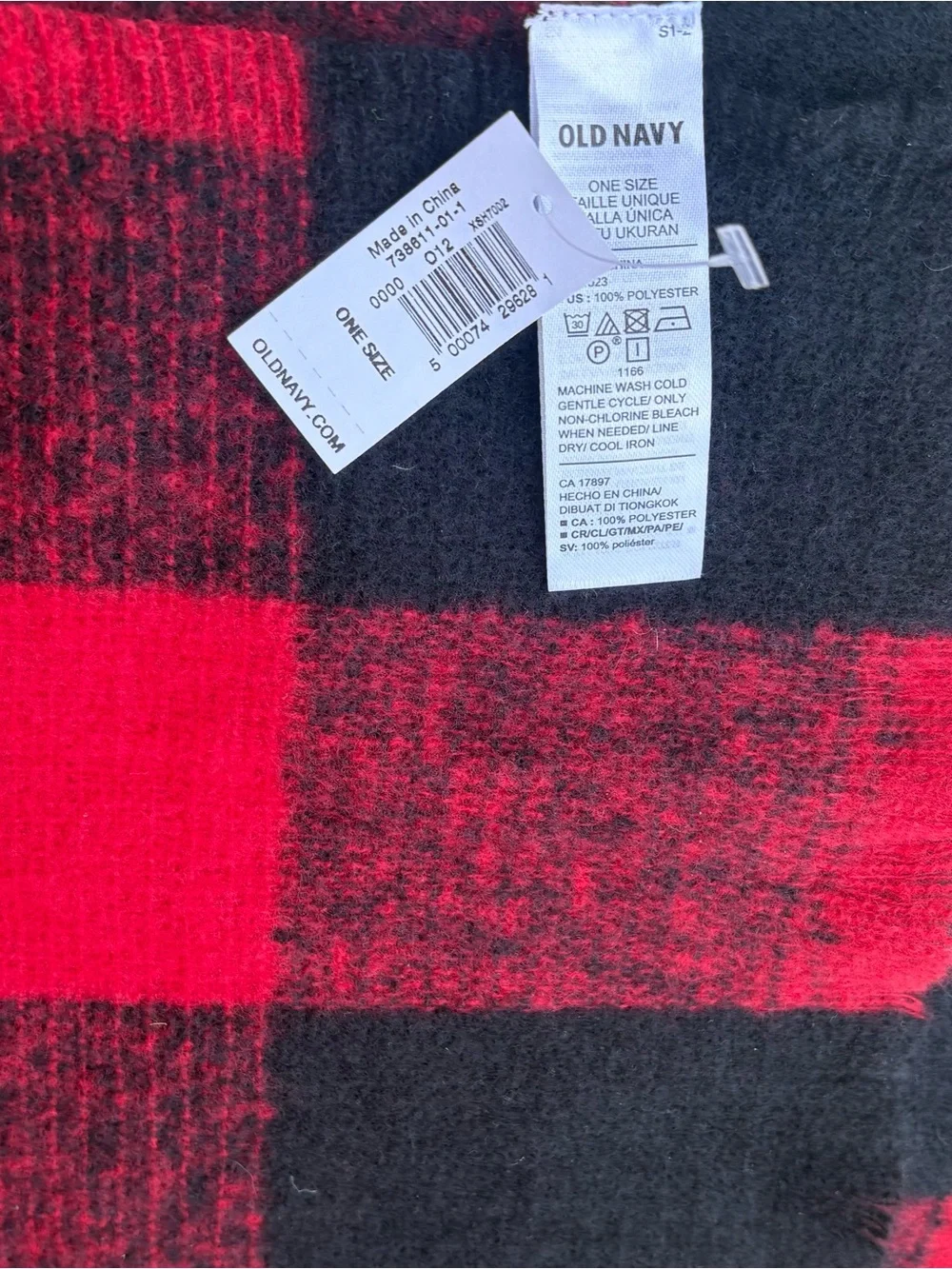 NWT OLD NAVY Unisex Res & Black Buffalo Plaid Long Scarf, Size: 76”L x 24”W